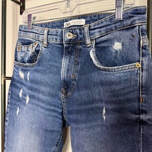 Zara Distressed Skinny Jeans 31 (Fits US 6) Medium Wash